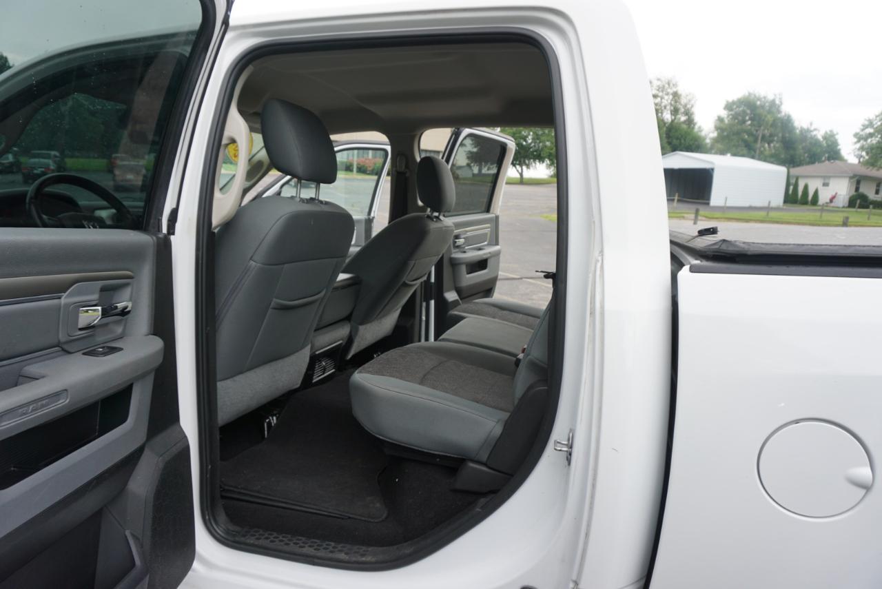Dodge 1500 Classic SLT 4x4 Quad Cab 6'4" Box 2019