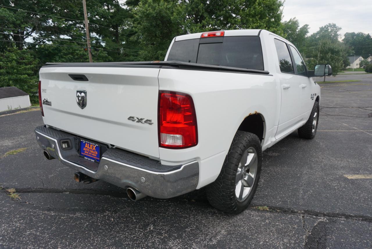 Dodge 1500 Classic SLT 4x4 Quad Cab 6'4" Box 2019