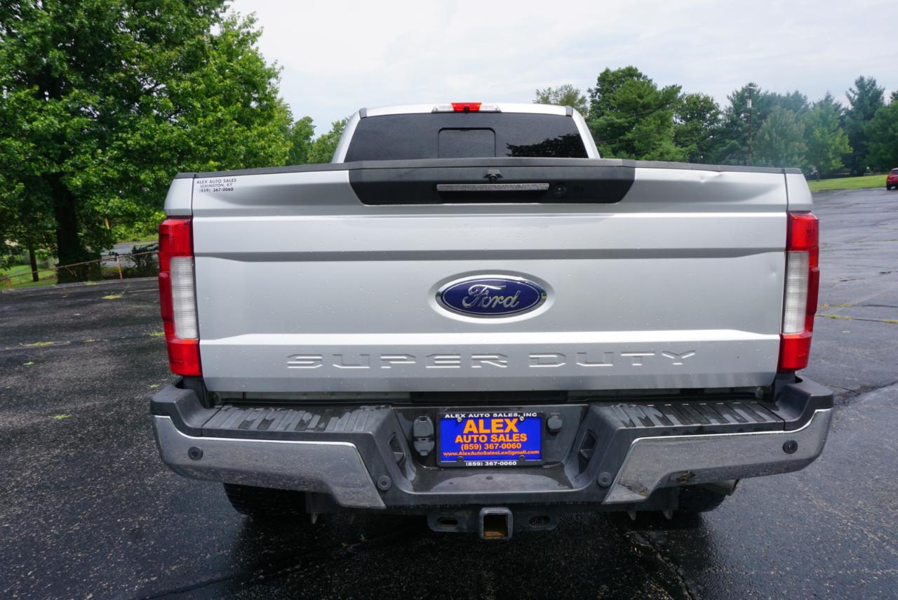 Ford F-250 SD Lariat Crew Cab 4WD 2017