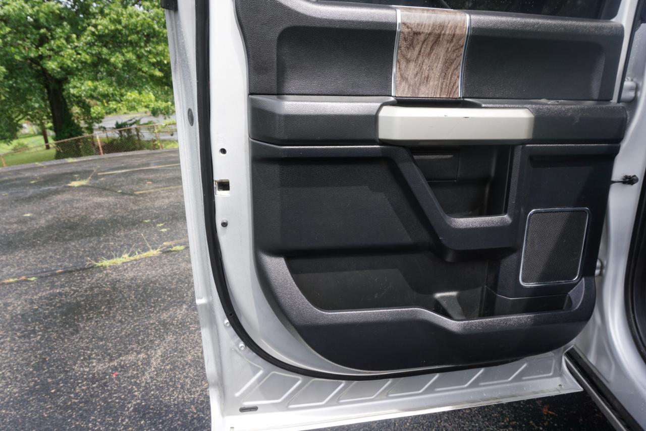 Ford F-250 SD Lariat Crew Cab 4WD 2017