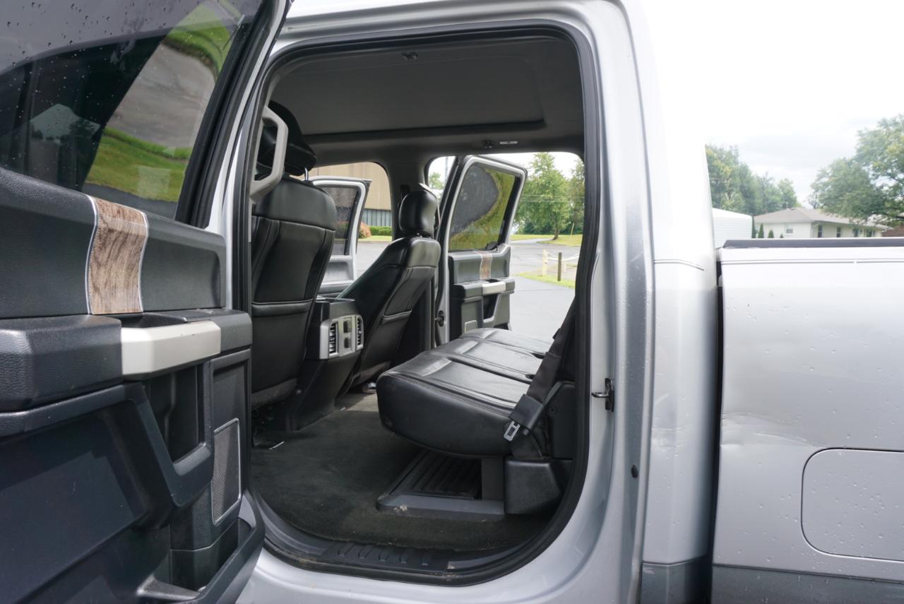 Ford F-250 SD Lariat Crew Cab 4WD 2017