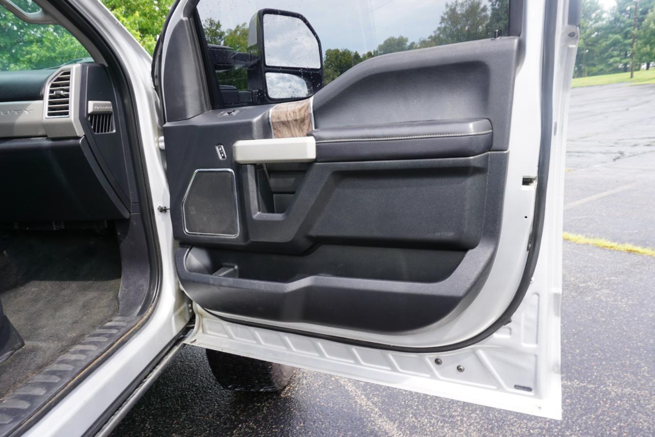 Ford F-250 SD Lariat Crew Cab 4WD 2017