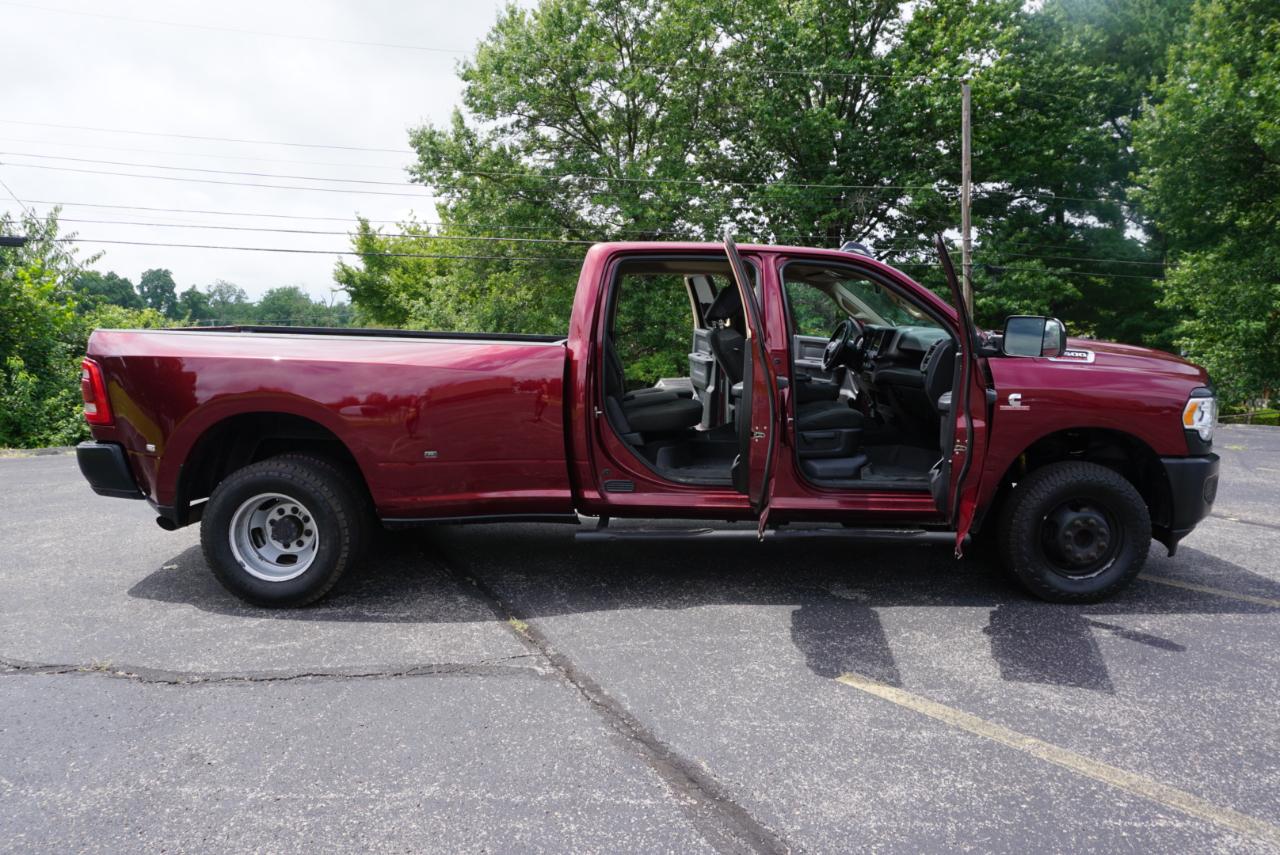Dodge 3500 Tradesman Crew Cab 4WD DRW 2020
