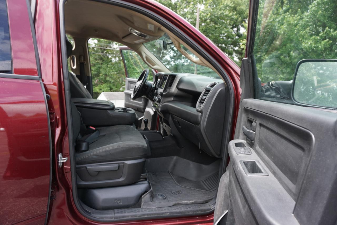 Dodge 3500 Tradesman Crew Cab 4WD DRW 2020