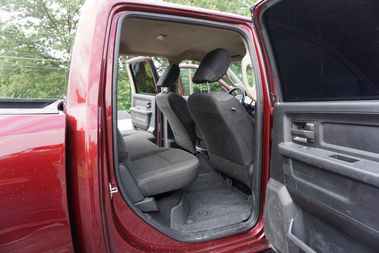 Dodge 3500 Tradesman Crew Cab 4WD DRW 2020
