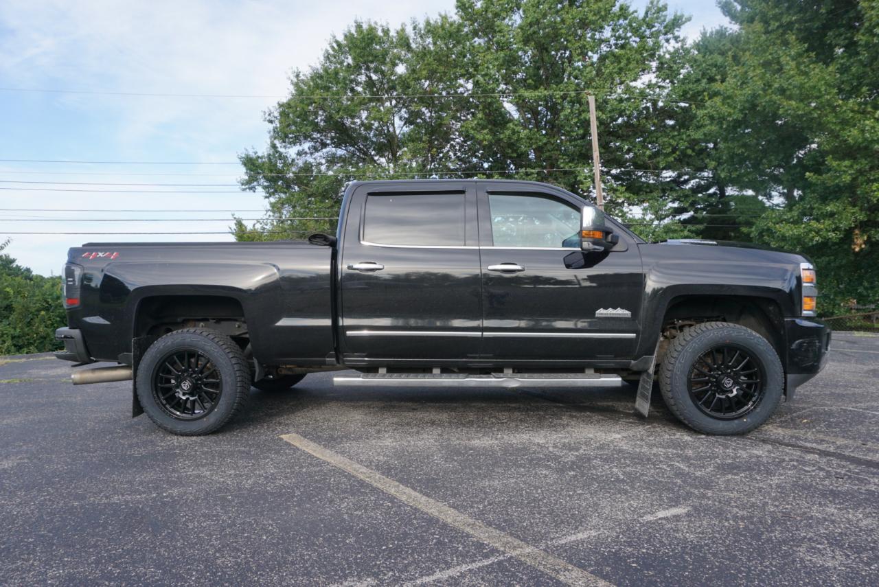 Chevrolet Silverado 2500HD High Country Crew Cab Short Box 4WD 2019