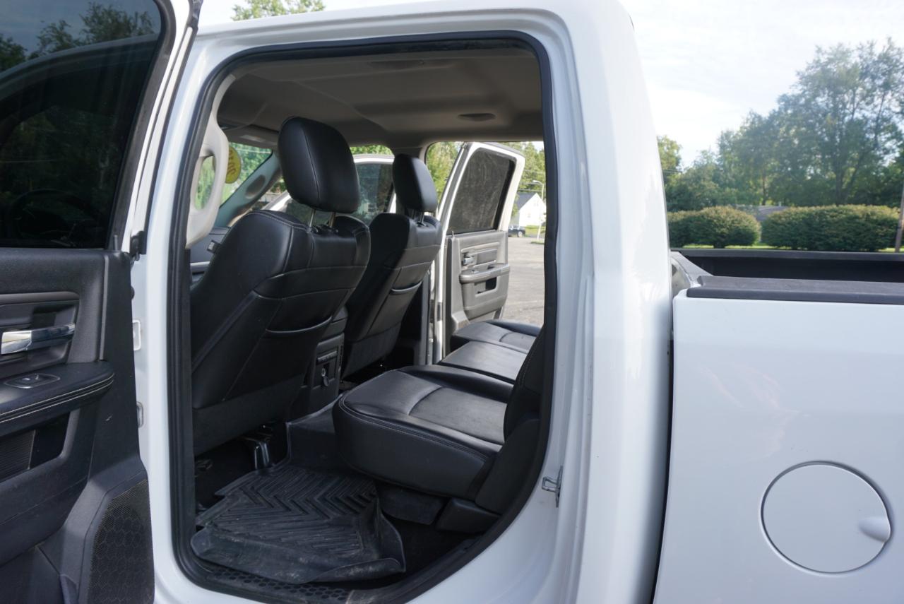 Dodge 1500 Sport Crew Cab SWB 4WD 2013