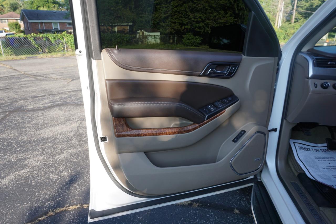 Chevrolet Suburban Premier 4WD 2017