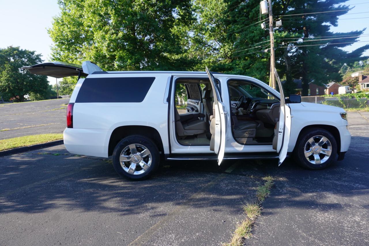 Chevrolet Suburban Premier 4WD 2017