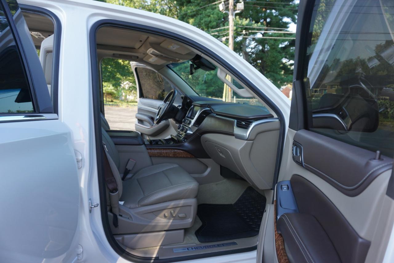 Chevrolet Suburban Premier 4WD 2017