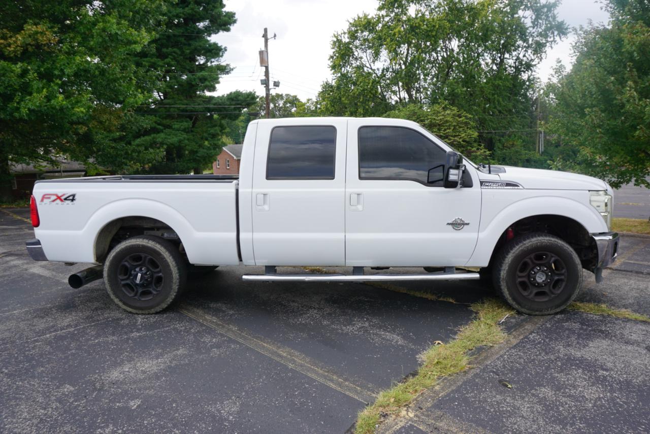 Ford F-250 SD Lariat Crew Cab 4WD 2016