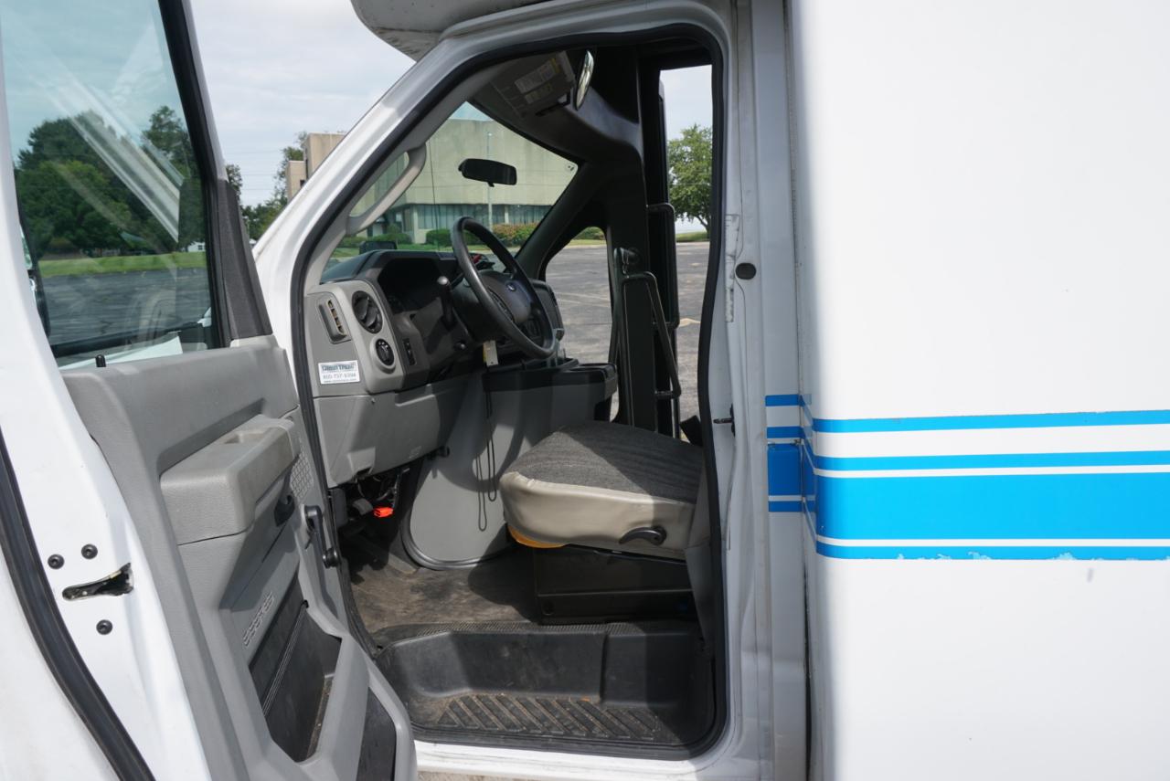 Ford Econoline E350 2016