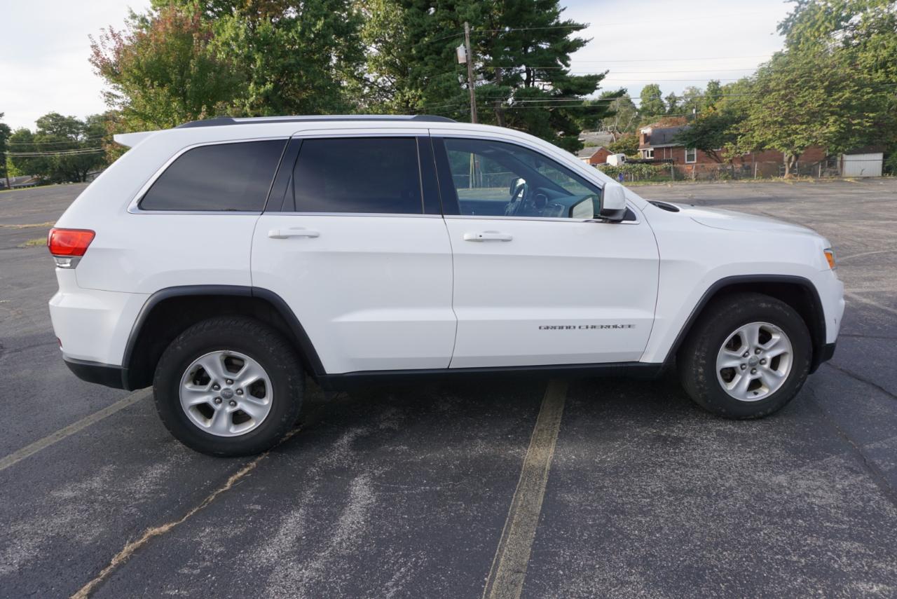 Jeep Grand Cherokee Laredo 4WD 2015