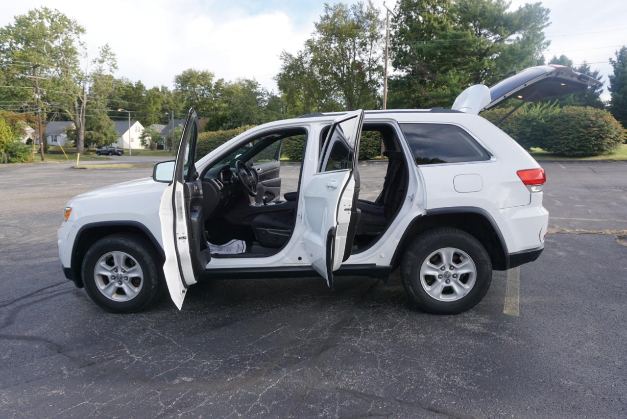 Jeep Grand Cherokee Laredo 4WD 2015