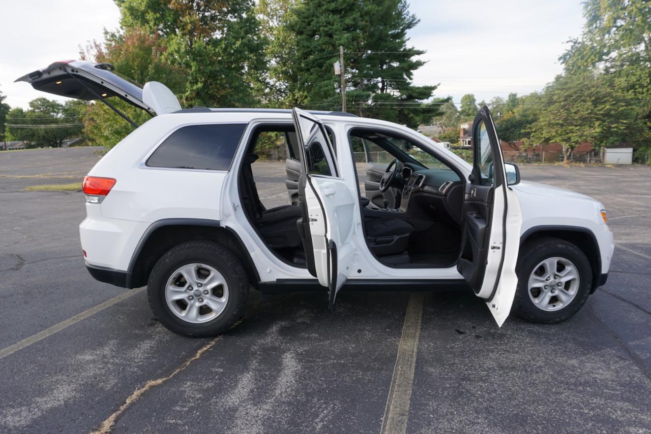 Jeep Grand Cherokee Laredo 4WD 2015