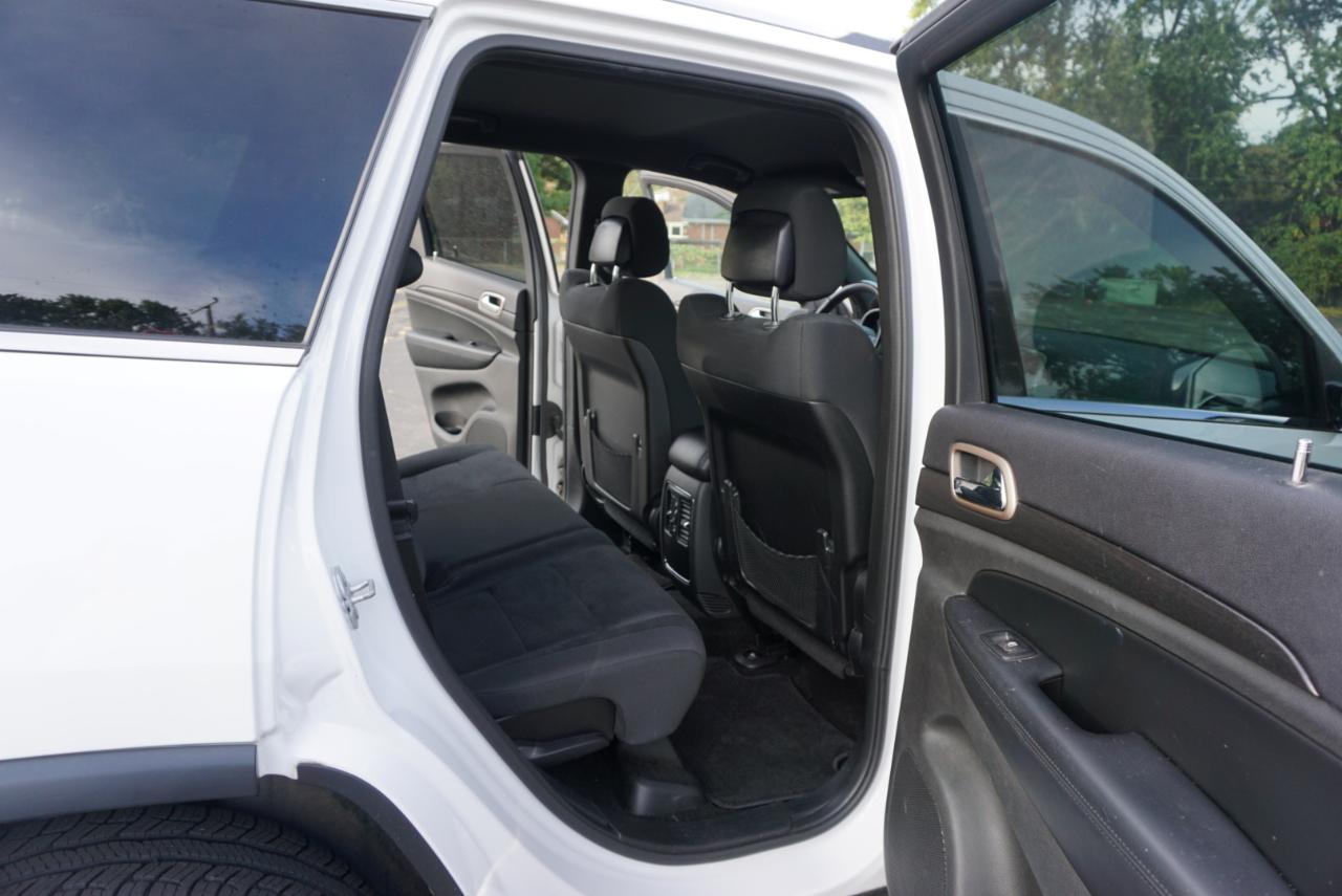 Jeep Grand Cherokee Laredo 4WD 2015