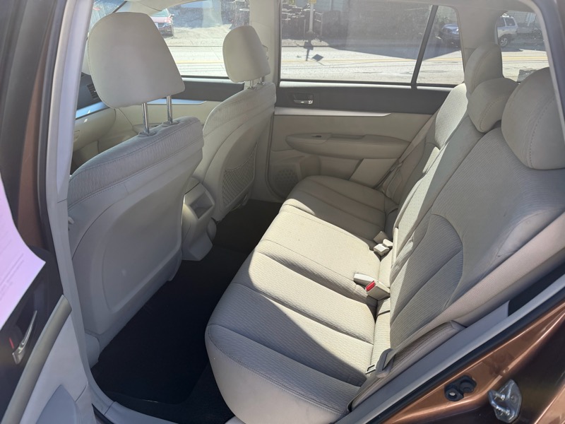 Subaru Outback 2.5i Convenience 2011 Subaru Outback 2.5i Convenience 2011