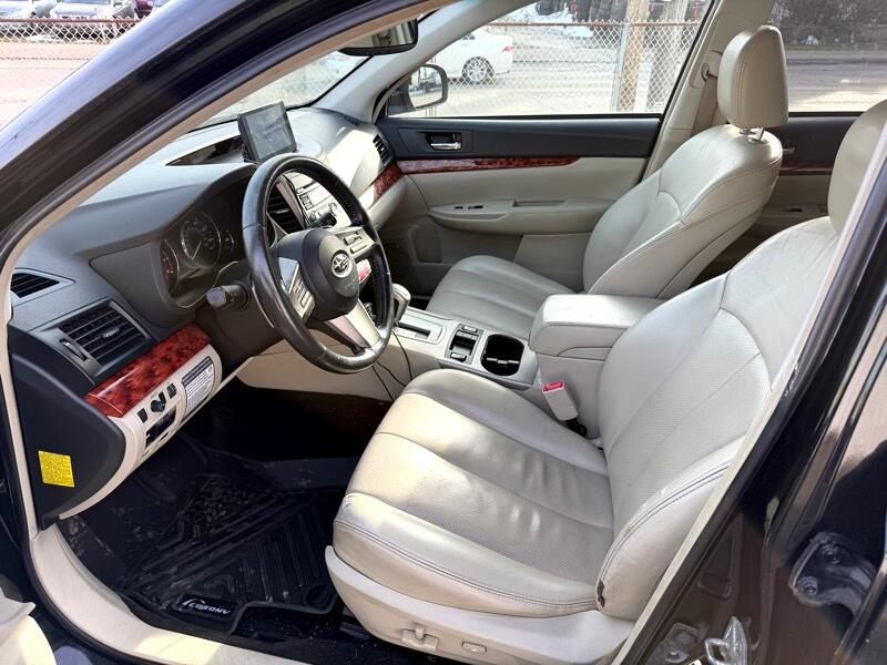 Subaru Outback 2.5i Limited Wagon 2011