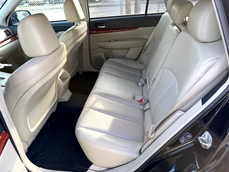 Subaru Outback 2.5i Limited Wagon 2011