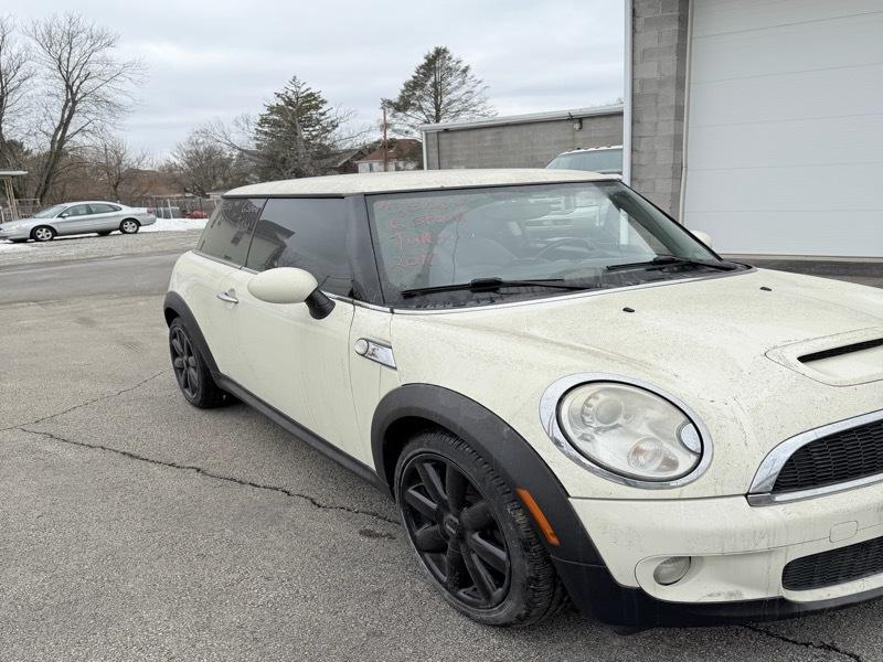 MINI Cooper S 2D Hatchback 2010
