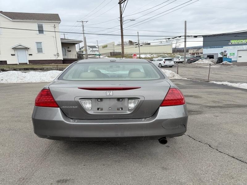 Honda Accord 4dr Sedan EX Auto 2006