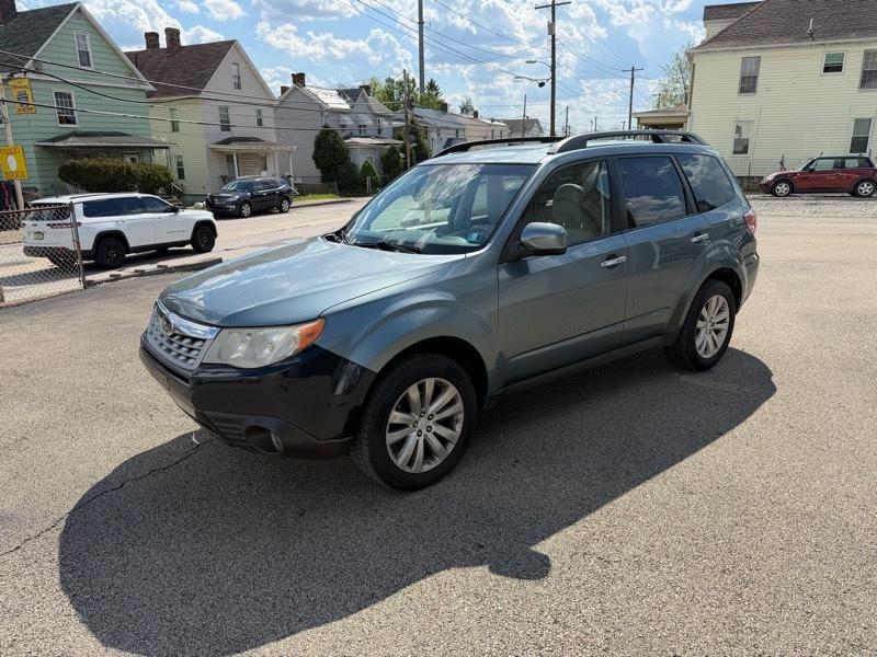 Subaru Forester 2.5i 4D SUV 2011