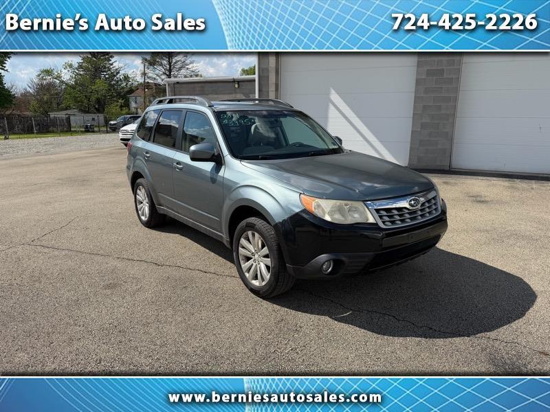 Subaru Forester 2.5i 4D SUV 2011