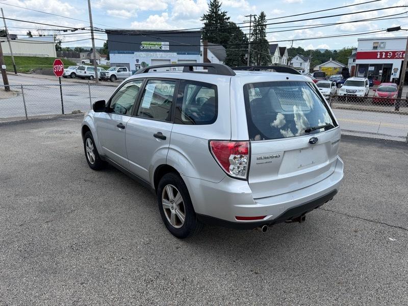 Subaru Forester 2.0 XT Premium 4D SUV 2011