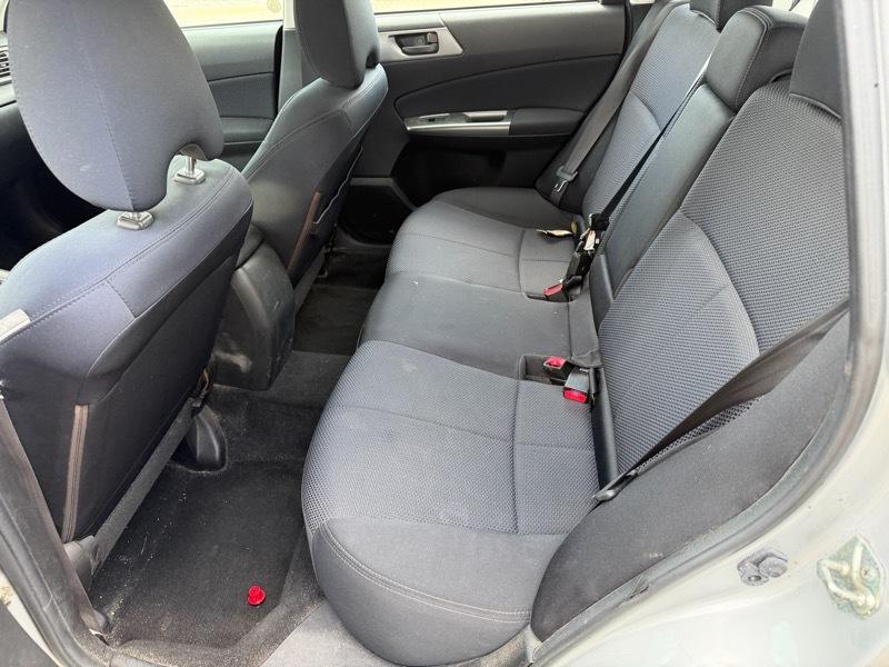 Subaru Forester 2.0 XT Premium 4D SUV 2011