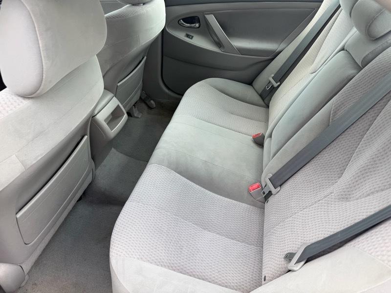 Toyota Camry LE  2012