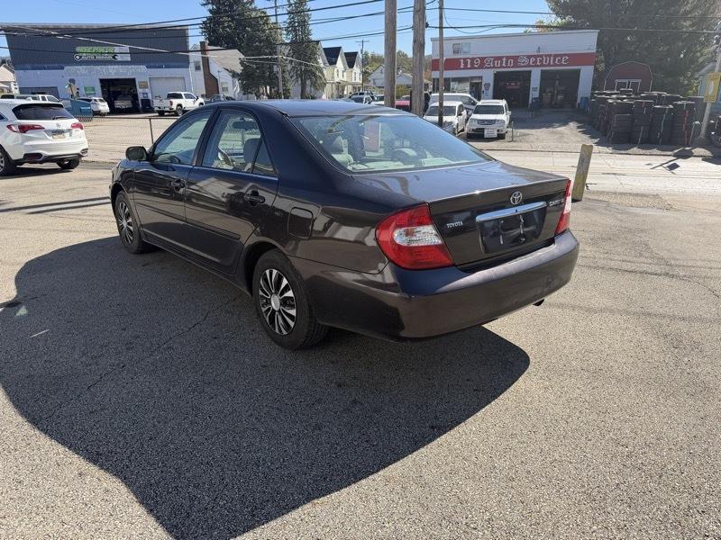 Toyota Camry LE  2004