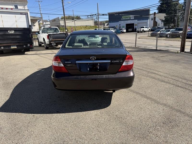 Toyota Camry LE  2004