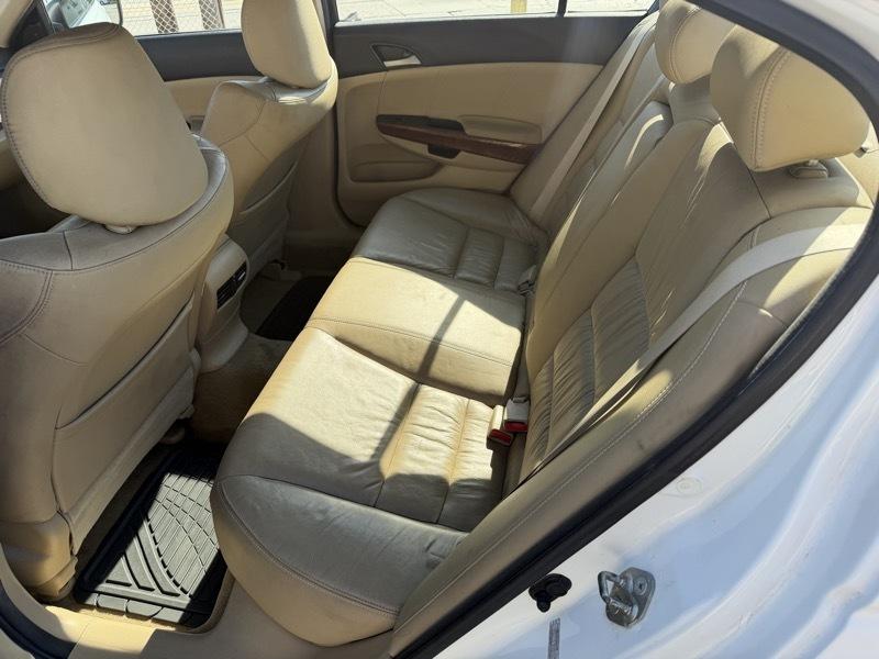 Honda Accord Sedan 4dr I4 CVT EX-L 2011
