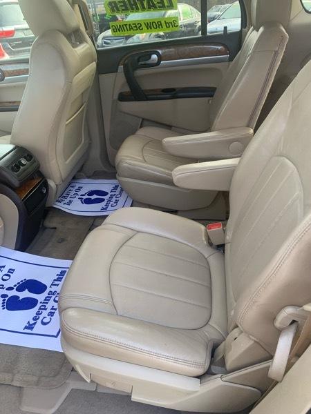 Buick Enclave FWD 4dr CXL 2011