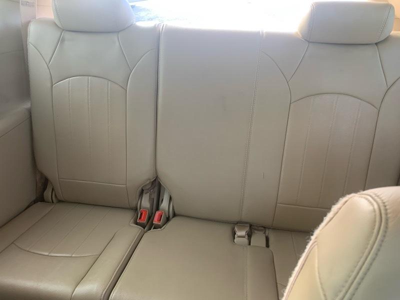 Buick Enclave FWD 4dr CXL 2011