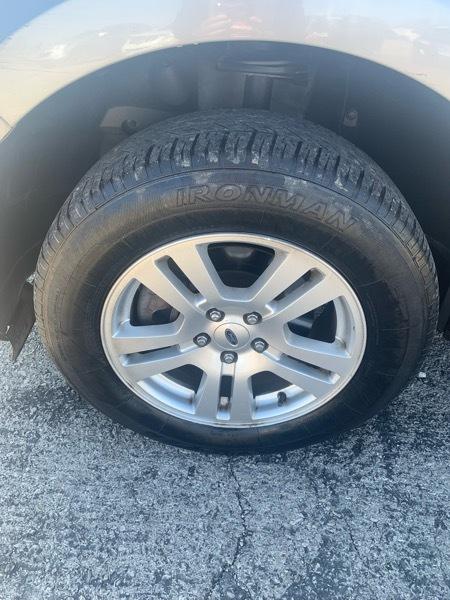 Ford Edge 4dr SE FWD 2011