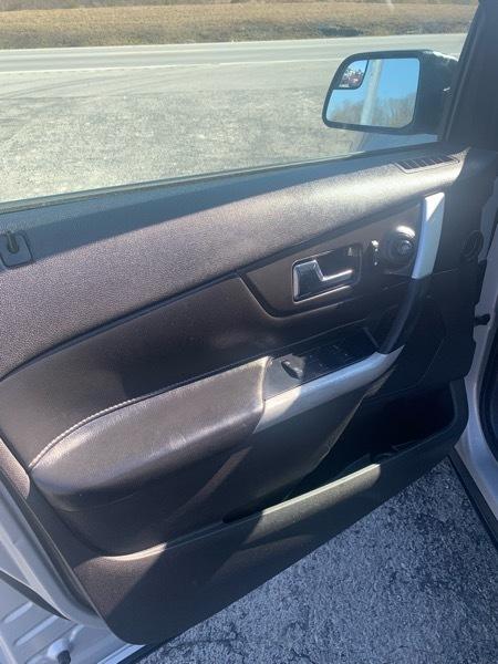 Ford Edge 4dr SE FWD 2011