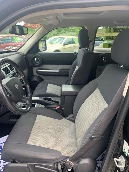 Dodge Nitro SXT 4D SUV 4WD 2010
