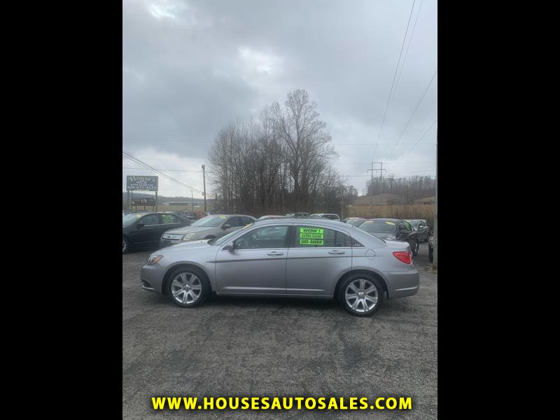 2013 Chrysler 200 4dr Sdn Touring