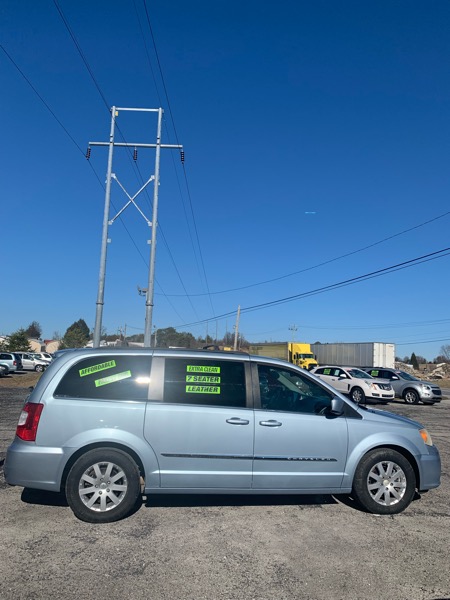 Chrysler Town & Country Touring 2013