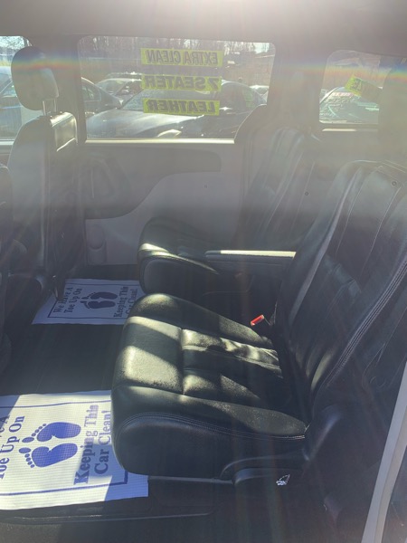 Chrysler Town & Country Touring 2013