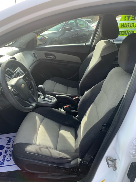 Chevrolet Cruze 4dr Sdn LS 2013