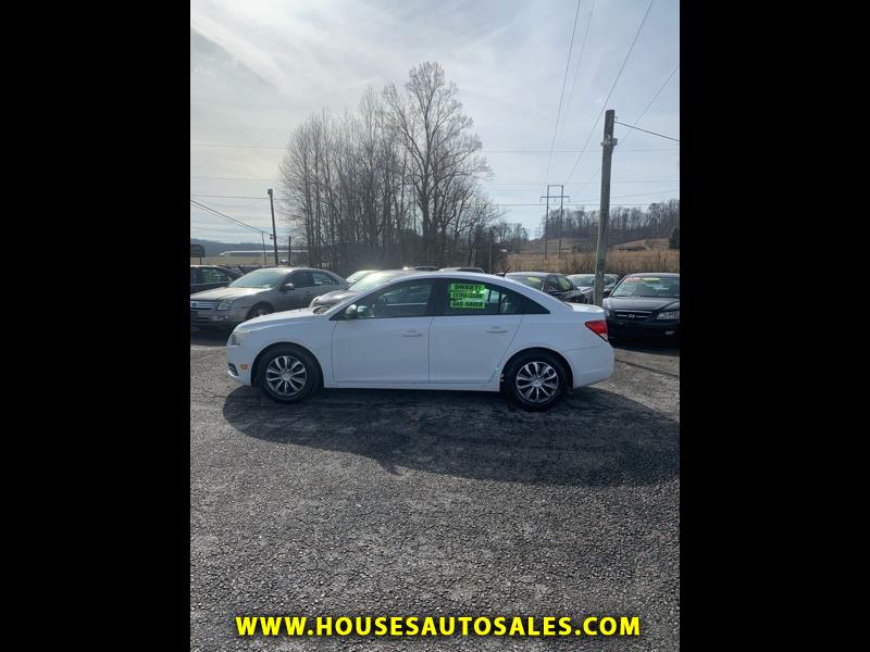 2013 Chevrolet Cruze 4dr Sdn LS