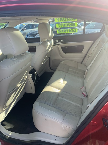 Lincoln MKS 4D Sedan 2010