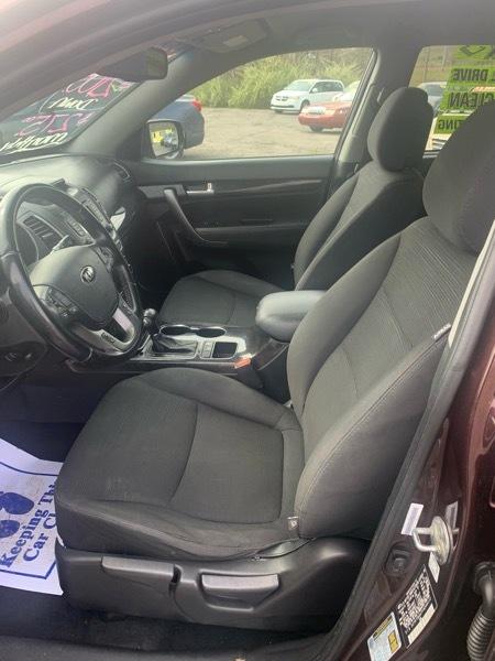 Kia Sorento 4dr LX 4WD 2015