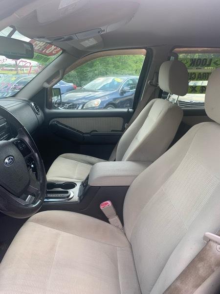 Ford Explorer Sport Trac 4WD 4dr V6 XLT 2008