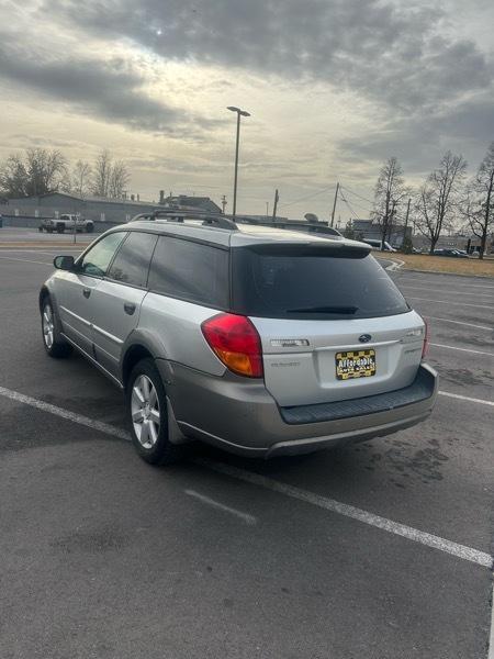Subaru Outback 2.5i Wagon 2006