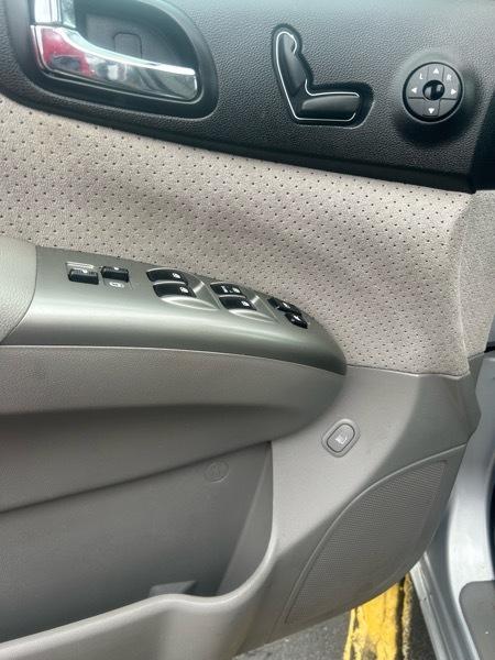 Hyundai Entourage GLS 2007