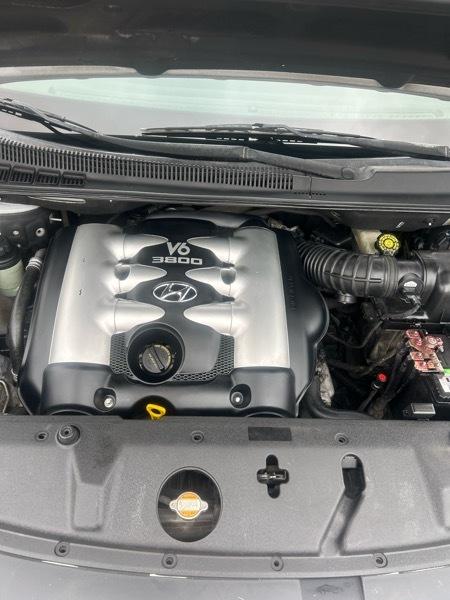 Hyundai Entourage GLS 2007