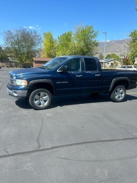 Dodge Ram 1500 4WD Crew Cab 140.5" ST 2003